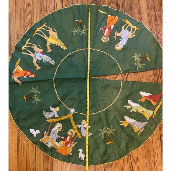 Vintage Nativity Felt Applique Christmas Tree Skirt Green - Picture 6 of 9